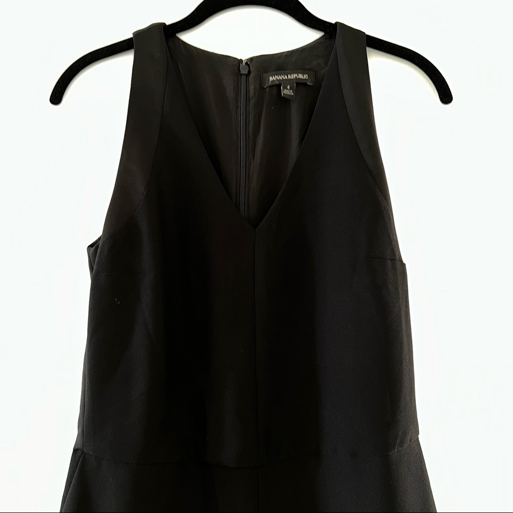 Banana republic jumpsuit - Picture 2 of 8